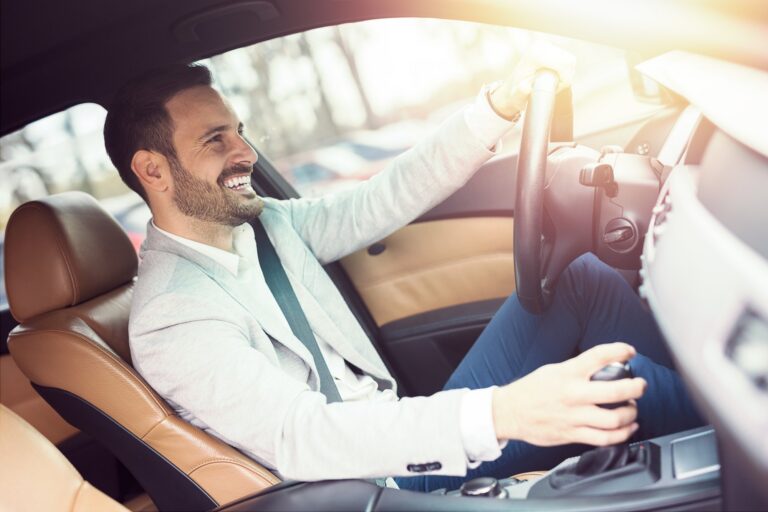Koning auto blijft vast op zijn troon