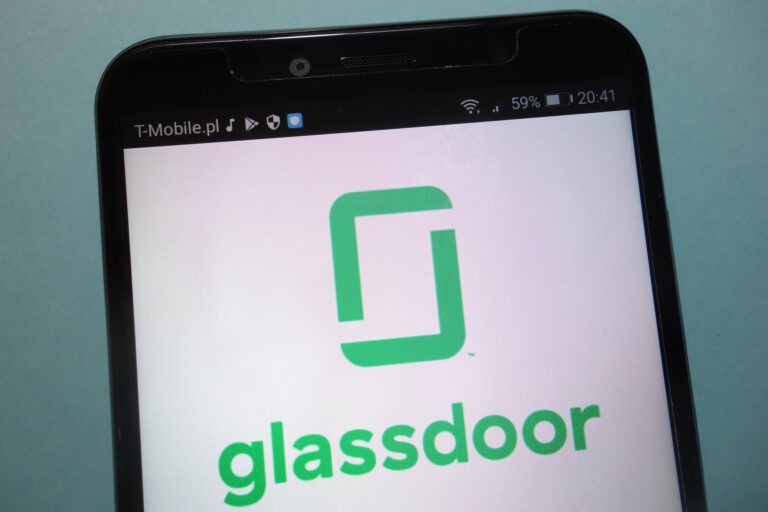 Wat e-mail, Slack en Glassdoor onthullen over uw organisatiecultuur