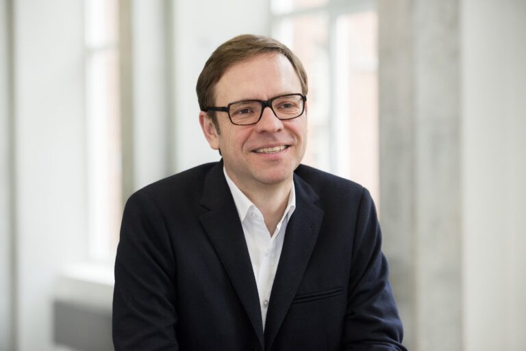 Ceo’s leveren in om signaal te geven