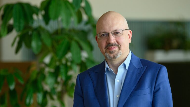 “Verbaal en fysiek geweld zijn even erg”