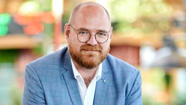 Leren steeds meer al werkend en digitaal