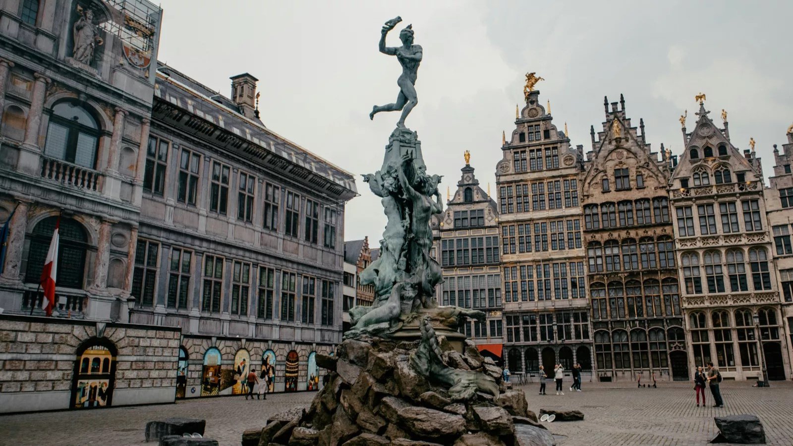 Primeur voor Vlaanderen: opleiding financieel ambtenaar