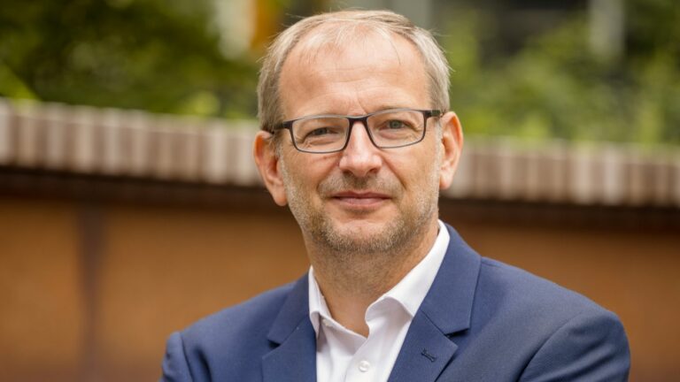 Bruggen bouwen tussen hr en IT