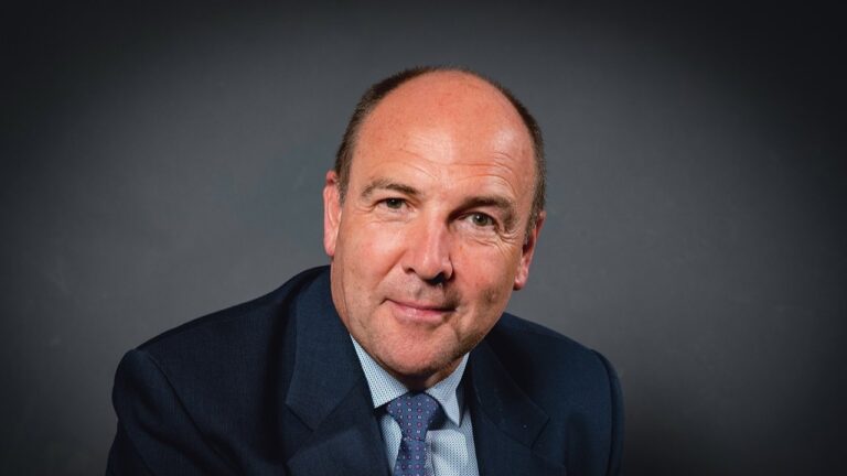 Professor Dirk Buyens ontvangt eerste HR Hero Award
