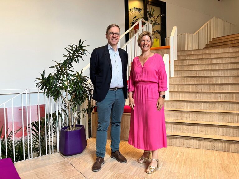 Vanbreda Risk & Benefits sluit aan bij het Centre for Excellence in Strategic Rewards van Vlerick Business School