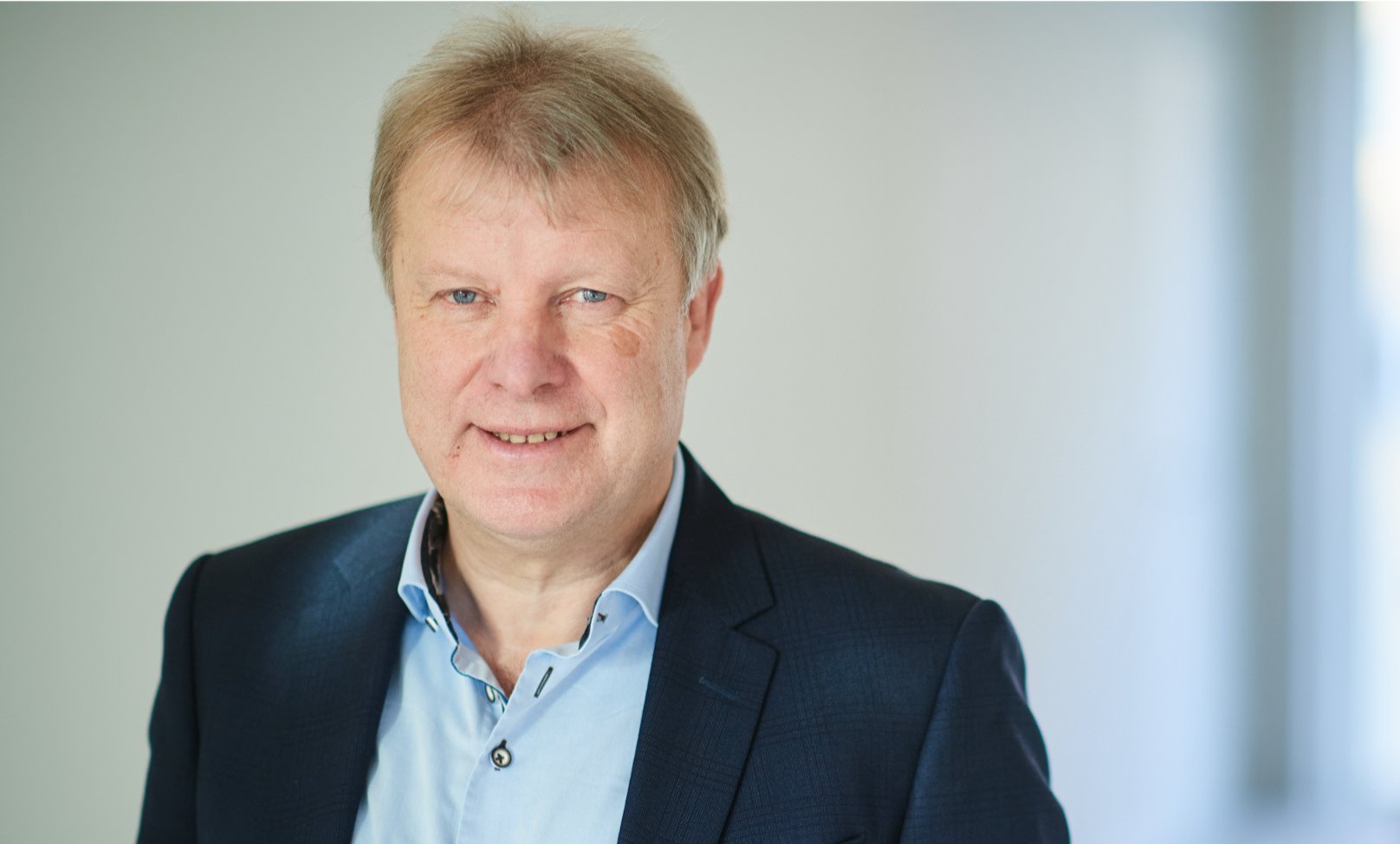 Slapende aapjes wakker maken? cover