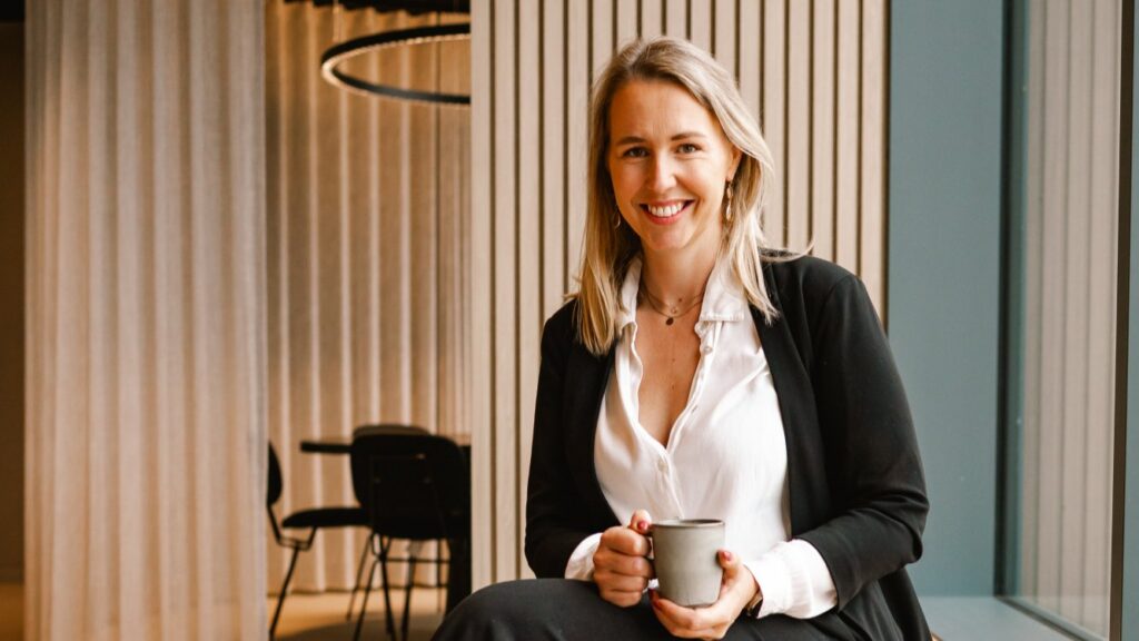 ​“Ook bij harde beslissingen moet menselijkheid centraal staan” cover